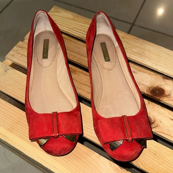 Louise et Cie Women‎ Flat Loafers Sz. 8.5 Round Toe Bow Red Suede - Picture 3 of 12
